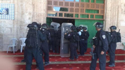Fuerzas de la ocupación israelí irrumpen en la mezquita del Aqsa Fuerzas de la ocupación israelí irrumpen en la mezquita del Aqsa